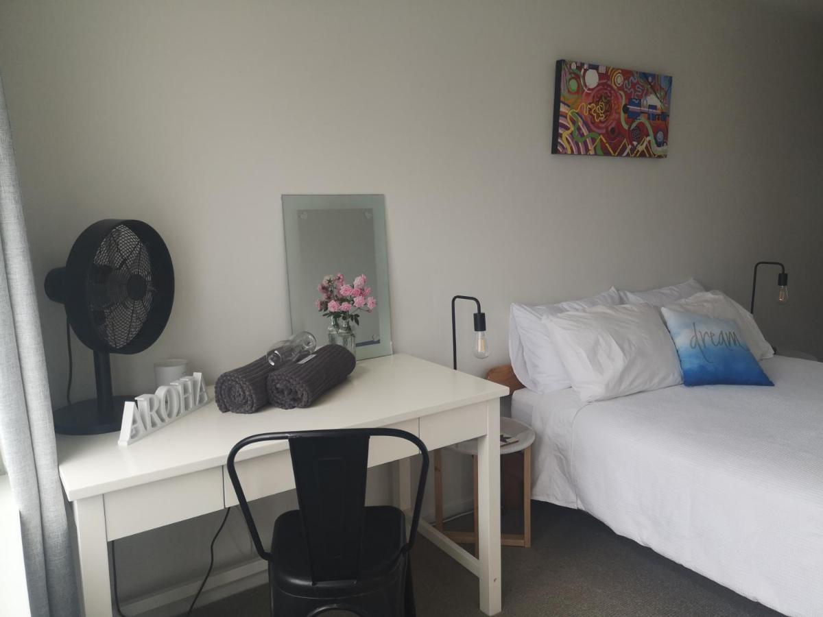 Pool House - One Bedroom Self Contained Unit Motueka Eksteriør bilde